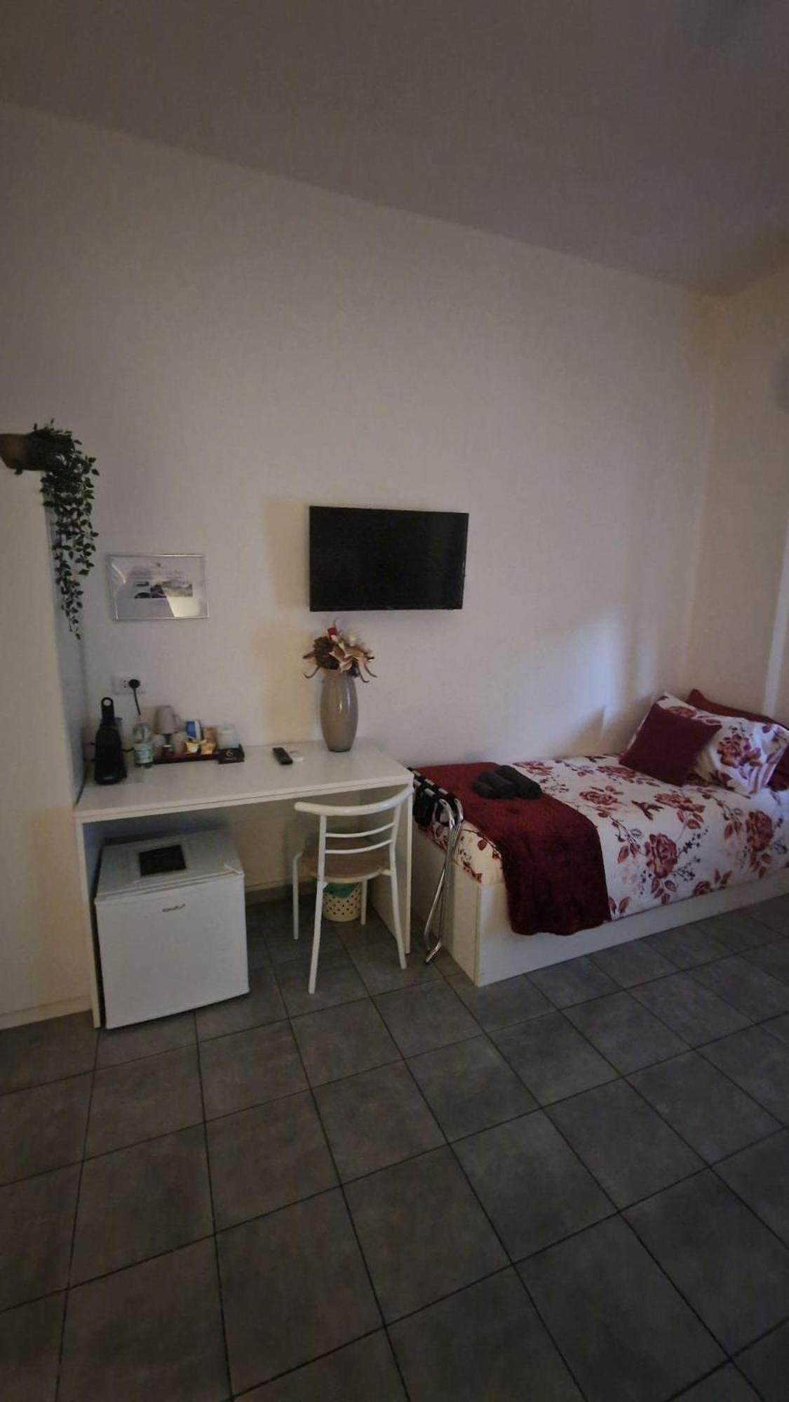 Cinquestanze Hotel Cosenza Buitenkant foto